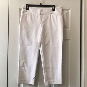 Apt 9 white capris size 8